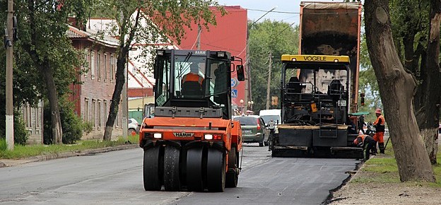 В Сыктывкаре идет асфальтирование улицы Орджоникидзе